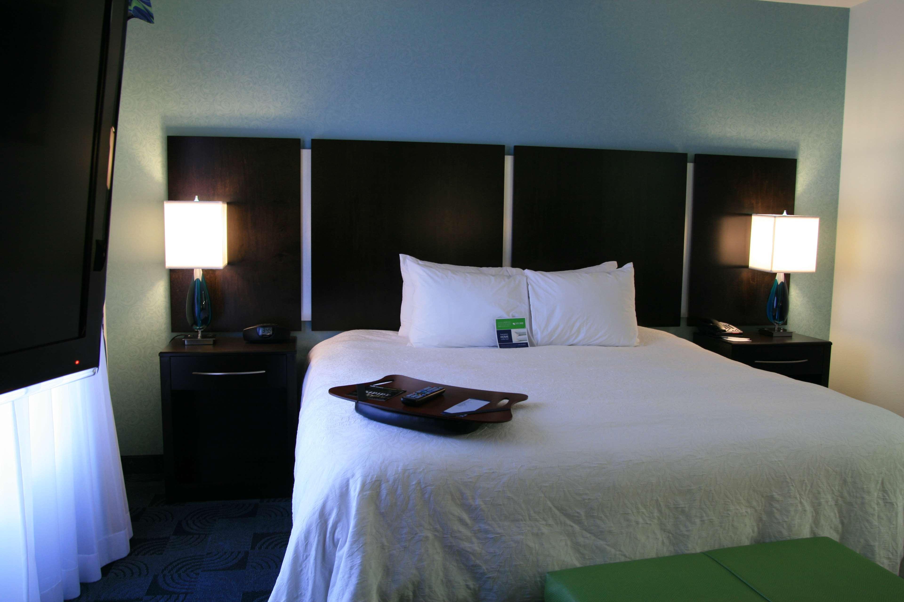 Hampton Inn And Suites Dallas/Lewisville-Vista Ridge Mall Room photo
